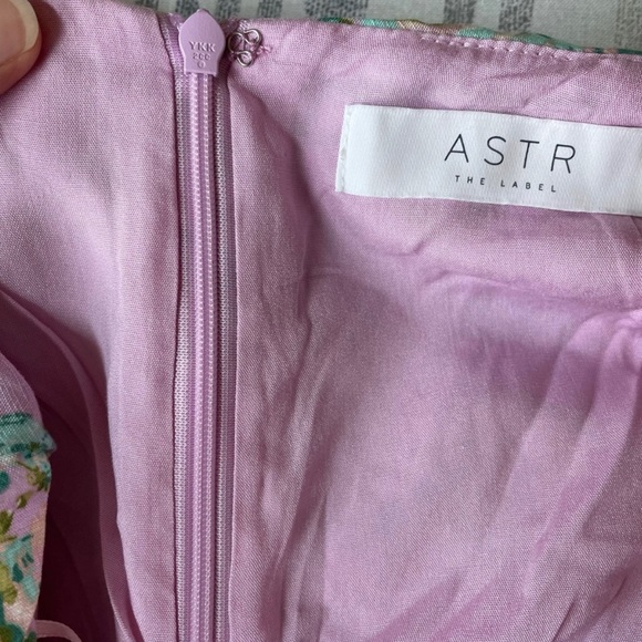 ASTR The Label Lysette Midi Dress in Orchid Green Floral size large linen - Picture 9 of 10